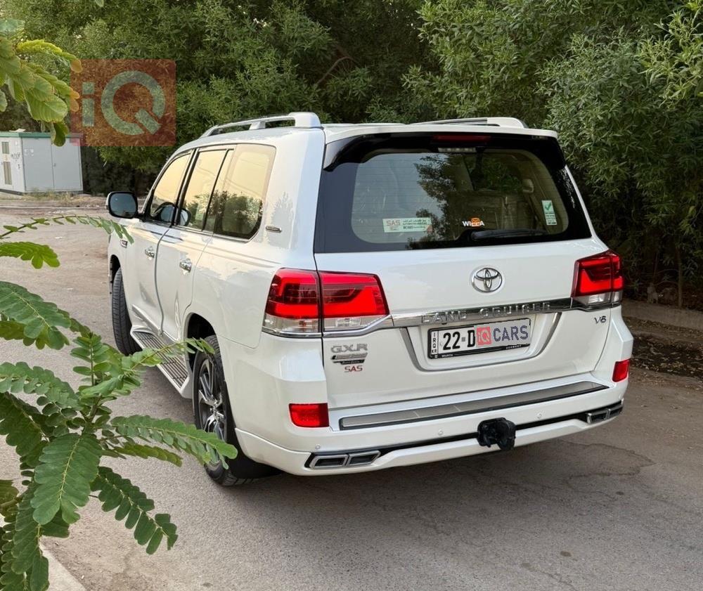 تويوتا لاندكروزر